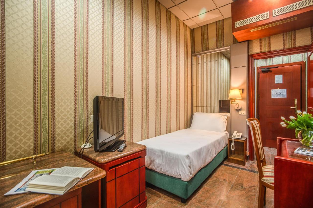 Castro Pretorio Easy Rooms Roma Dış mekan fotoğraf